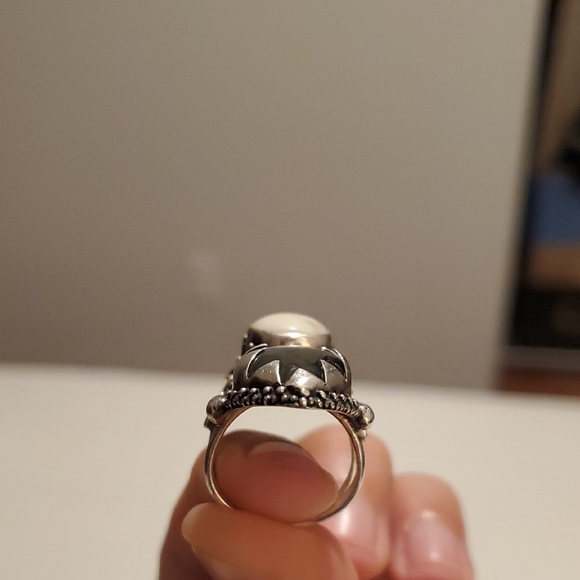 Labradorite and Magnesite Sterling Silver Ring - Picture 11 of 12